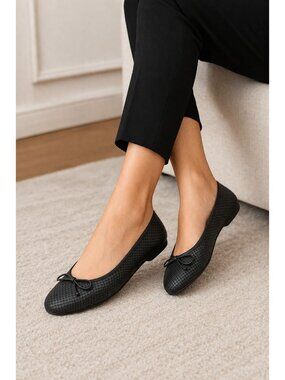 Delman Snake Embossed Black Leather Ballet Flats Womens US 7.5 Made in Italy Bow